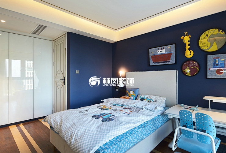 兒童房無(wú)把手設(shè)計(jì)衣柜裝修效果圖